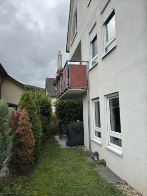 3-Zimmer-Maisonettewohnung in Hessigheim inklusive Balkon, 2 Kellern und TG Stellplatz
