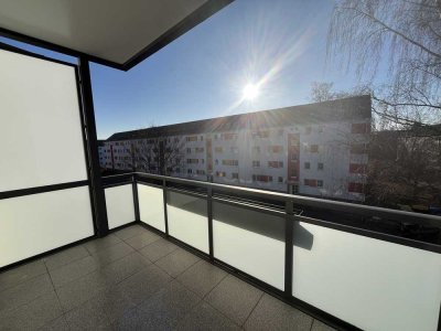 Schöne 3 RW mit Sonnen-Balkon