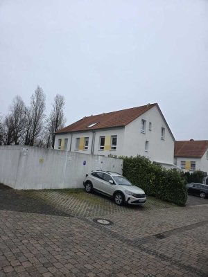 Moderne -Reihenhaus ,neuwertiges 5-Zimmer