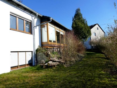 EFH, - Ideal für die Familie, renoviert / modernisiert -