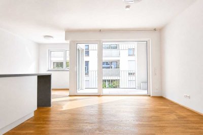 Wunderschöne 4-Zimmer-Wohnung mit Küche und TG-Stellplatz im Dichterviertel!