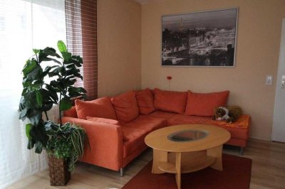 Möblierte 1-Zimmer-Wohnung mit Einbauküche gesucht