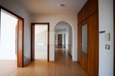 Helle 3,5-Zimmer-Wohnung mit Balkon und Garagenplatz in Mutterstadt