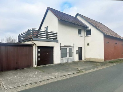 Söhlde-Bettrum: Zweifamilienhaus mit Gewerbeanteil