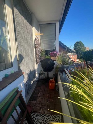 Große, moderne 3- Zi. Wohnung mit Balkon zu vermieten!