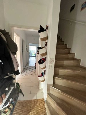 7-Zimmer-Doppelhaushälfte mit EBK in Sehnde