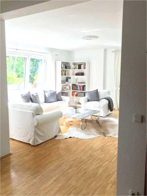 Geräumige 3‑Zimmer Maisonette-Wohnung mit Balkon in Bierstadt