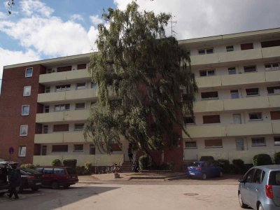 gepflegte 3 ZKB Wohnung im 1.OG *ab sofort* zu vermieten