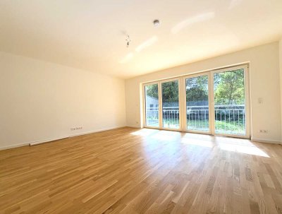 ERSTBEZUG! Exklusive,  komplett sanierte 3 Zimmer mit traumhaftem Balkon!