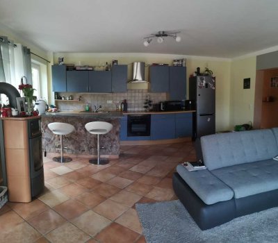 Helle 3-Zimmer-Wohnung mit Balkon, großer Terrasse & Kamin in Mechernich