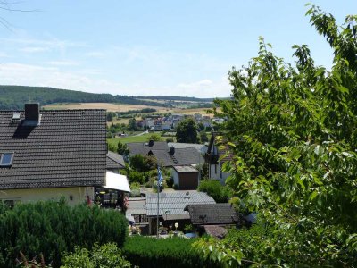 4-Zimmer-DHH mit unverbaubarer Aussicht