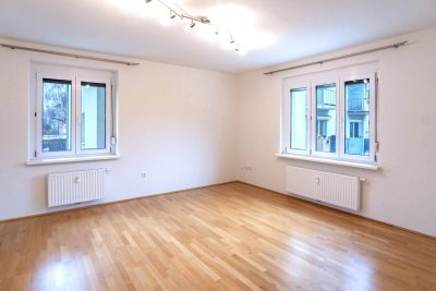 Lend-Liebe auf 63 m²: Sanierte 2-Zimmer-Wohnung mit Loggia &amp; Tageslichtbad