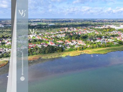 DHH in Andershof // 6 min. zu Fuß bis zum Strelasund // 1.200 m² Grundstück // Sanierungsobjekt