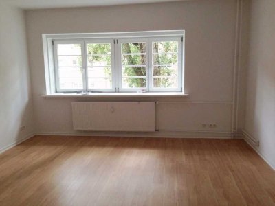 Großzügig geschnittene 1-Zimmer Wohnung mit Wohnküche in HH-Dulsberg
