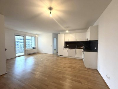 4-Zimmer-Balkon-Wohnung | Prager Straße Linien 26 und 27 &amp; 36A und 36B