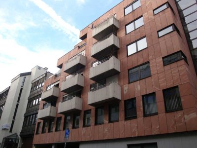 Sehr schöne 2-Zimmer-Wohnung im Zentrum von Aachen mit Garage und Balkon