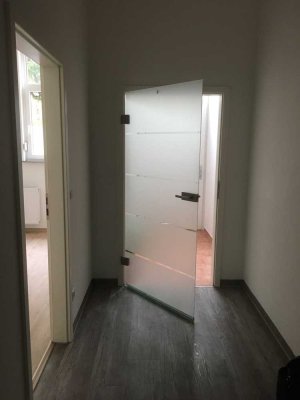 Attraktive 3-Raum-Wohnung mit Terrasse am Ilversgehofener Platz in Erfurt