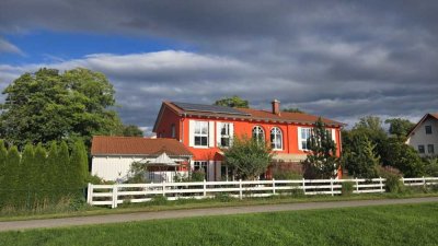 Villa mit Waldblick  und  Pool
