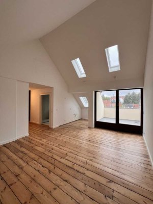 4 ZKB im Dachgeschoss - Historischer Charme - Erstbezug im Altbau nach liebevoller Kernsanierung