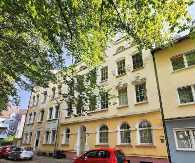 DICHTERVIERTEL! MODERNISIERTE 4-ZIMMER WOHNUNG IN GEFRAGTER WOHNLAGE VON W-VOHWINKEL