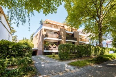 Große 3-Zimmer-Wohnung mit Balkon, Terrasse, 23 m²-Hobbyraum und TG-Option im beliebten HH-Farmsen