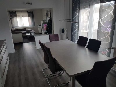 Gepflegte 2-Zimmer-Wohnung im 3. OG mit Balkon in Neustadt Kernstadt