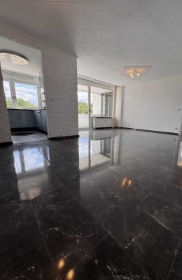 Frisch renovierte 4-Zimmer-Wohnung mit Balkon in Mainz-Gonsenheim ab sofort verfügbar