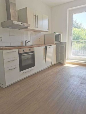 *1 Monat Kaltmietfrei geschenkt*  Ruhige 2-Zimmer-Wohnung in grüner Umgebung + Einbauküche!