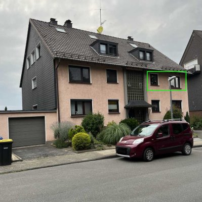 Schöne, helle 2 1/2 Raumwohnung (73qm - 3 1/5 Raum mit Wanddurchbruch), 1. OG, in ruhiger Seitenstr.