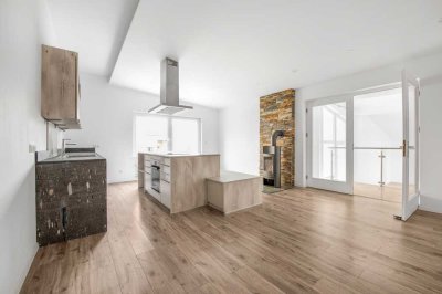 Einfamilienhaus mit Einliegerwohnung, 8 Zimmern, Kamin, Partyraum und Doppelgarage