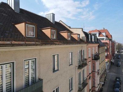 Exklusiv - Mehrfamilienhaus, bestehend aus 10 Wohneinheiten mit über 545 m² Wohnfläche in Schwabing