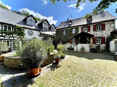 Charmantes Einfamilienhaus auf historischem Dreiseitenhof in Mörz-MMaifeld