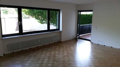 Gepflegte 5-Zimmer-EG-Wohnung mit gehobener Innenausstattung mit Balkon und EBK in Wehr