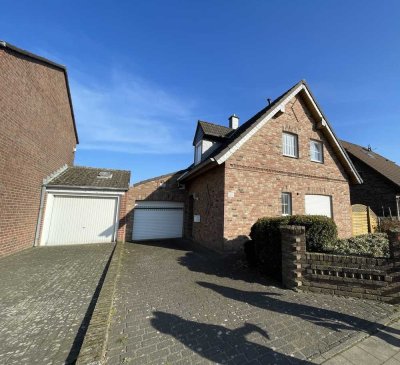 Freistehendes Einfamilienhaus mit Garage