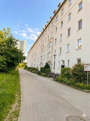 Top Lage: 2-Zimmer Wohnung mit sonnigem Balkon / ohne Maklercourtage