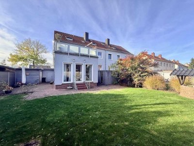 Mehr Möglichkeiten für individuelle Wohnideen:  Mehrfamilienhaus mit vier Wohnungen in der Kernstadt