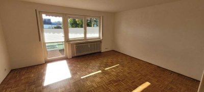 Schöne helle 2-Zi. - Wohnung, ca. 47 qm Wohnfläche, Garage und EBK