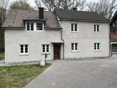 Individualisierbares EFH auf 1754 m2 Grundstk. mit Bachlauf – KfW 55 EE, individuell gestaltbar!