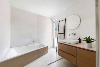 ERSTBEZUG: Stilvolle Boutique 3-Zimmer mit Balkon | EINZUGSBEREIT