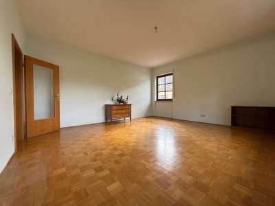 MA-Neuostheim: Begehrte Lage, klassischer Charme, sofort bezugsfrei – Altbauwohnung mit Balkon