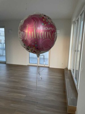 Lichtdurchflutetes Penthouse-Juwel in Schöneberg: 112 m², 3 Zimmer & umlaufende Sonnen-Terrasse