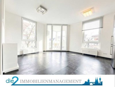 Helle 2-Zimmerwohnung mit Wintergarten & TG-STP!