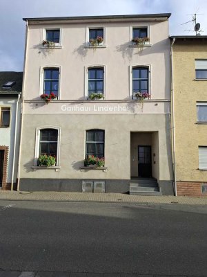 Ohne Makler - Renditeobjekt - 3-Familienhaus aus der Gründerzeit mit 120 m² hochwertiger Wohnfläche