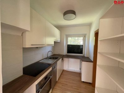 Praktisch aufgeteilte 47m² große 3 Zimmer Wohnung mit Küche und BESTPREISGARANTIE!