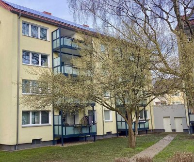 Schöne 3,5-Zimmer-Wohnung mit Tageslichtbad und 2 Balkone