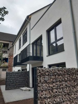 Großzügige 5-Zimmer Maisonette-Wohnung mit Aufzug in Holzwickede