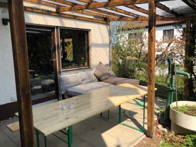 Ruhige 2-Zimmer Einliegerwohnung mit separatem Eingang und Terrasse in Reutlingen-Gönningen