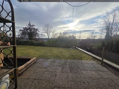 Helle, möblierte 3-Zimmer-Wohnung mit Garten in Vaihingen (2–5 Monate)