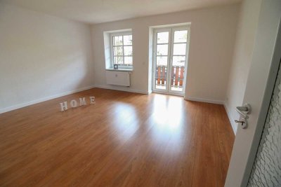 GERÄUMIGE 3 ZIMMER WOHNUNG IM HANDWERKERVIERTEL