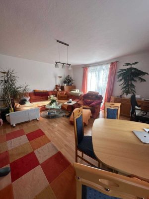 Helle 2-Zimmer Wohnung im 3. OG mit 2 Balkonen in List/Vahrenwald